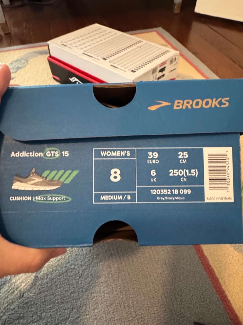 Shoes - Picture 5 of 5